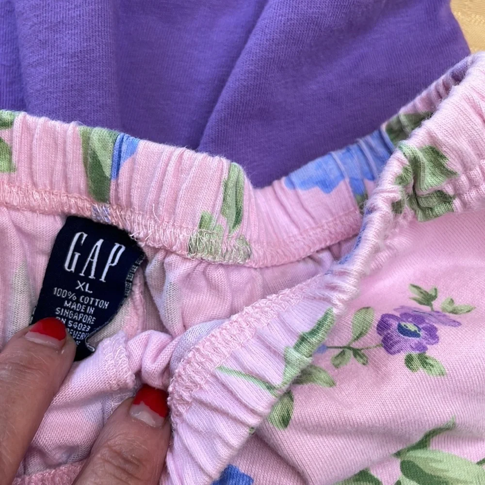A top and Gap shorts